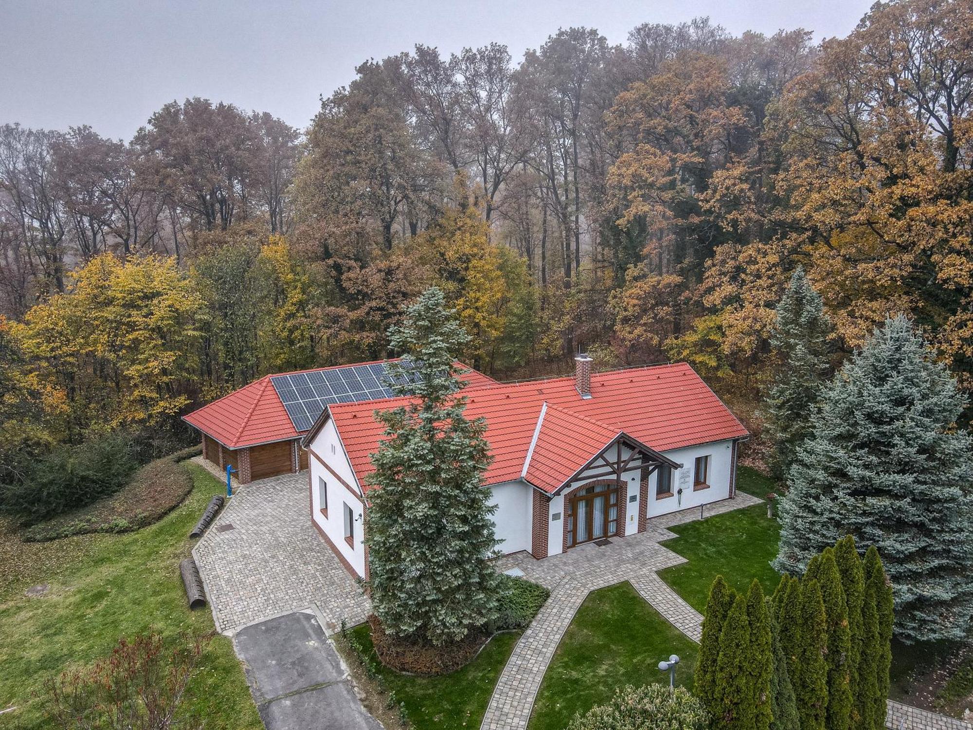 Hotel Haracsi Vendeghaz Zselickisfalud Exterior foto
